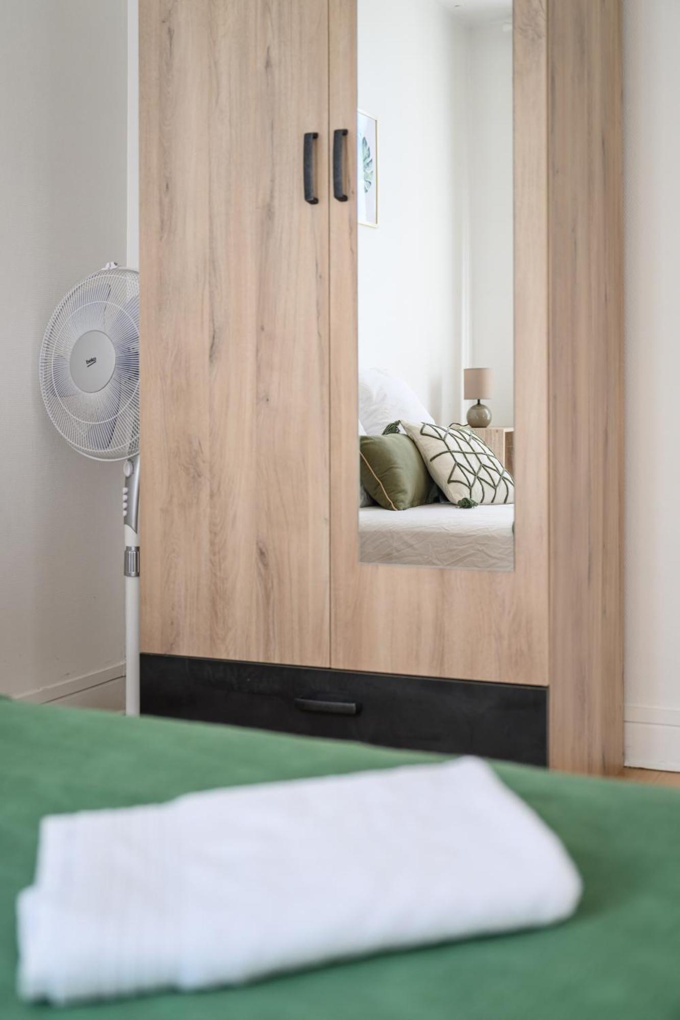 Grand Appartement Avec Balcon Hyper - Centre Tarbes Kültér fotó
