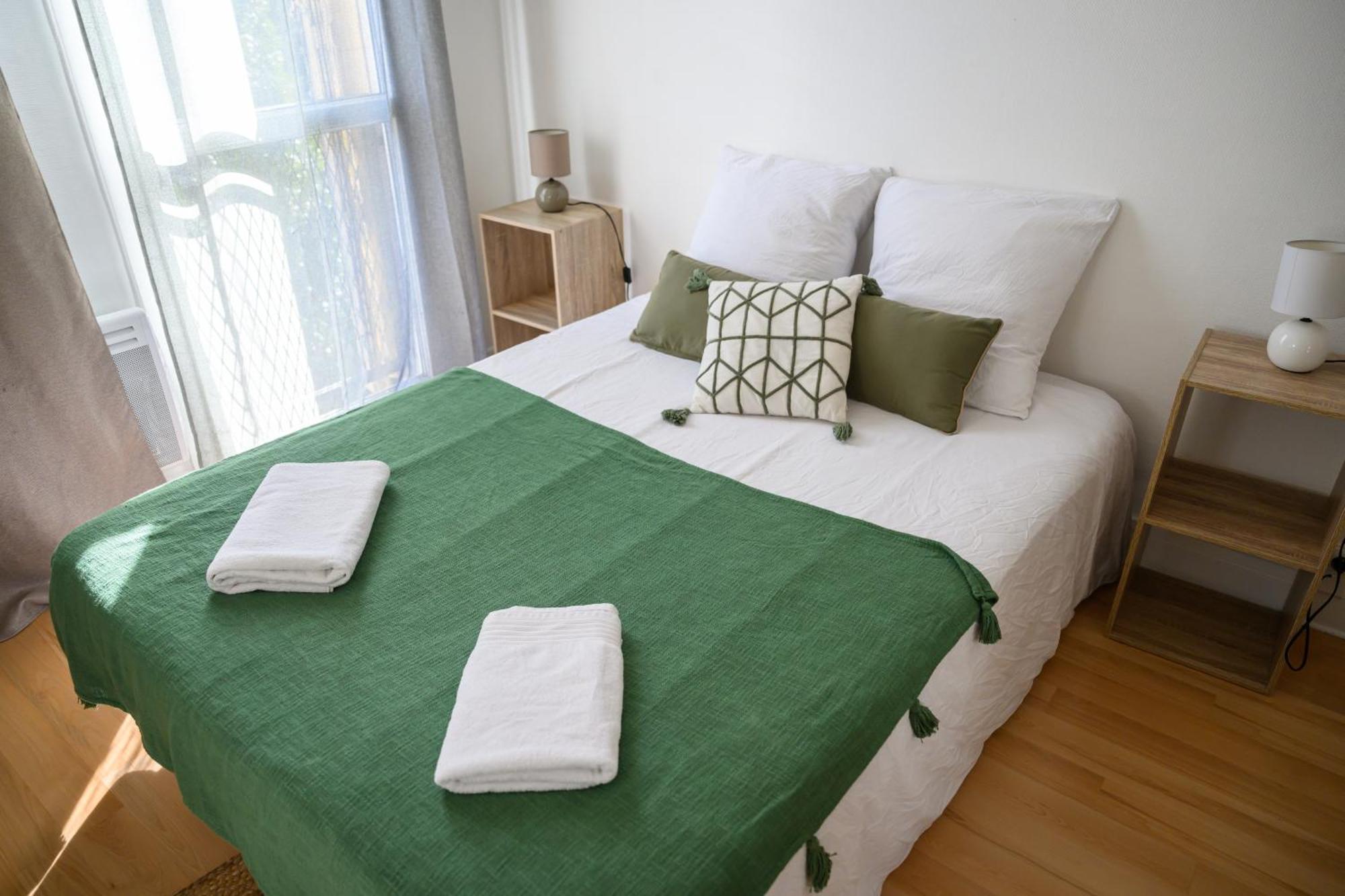 Grand Appartement Avec Balcon Hyper - Centre Tarbes Kültér fotó